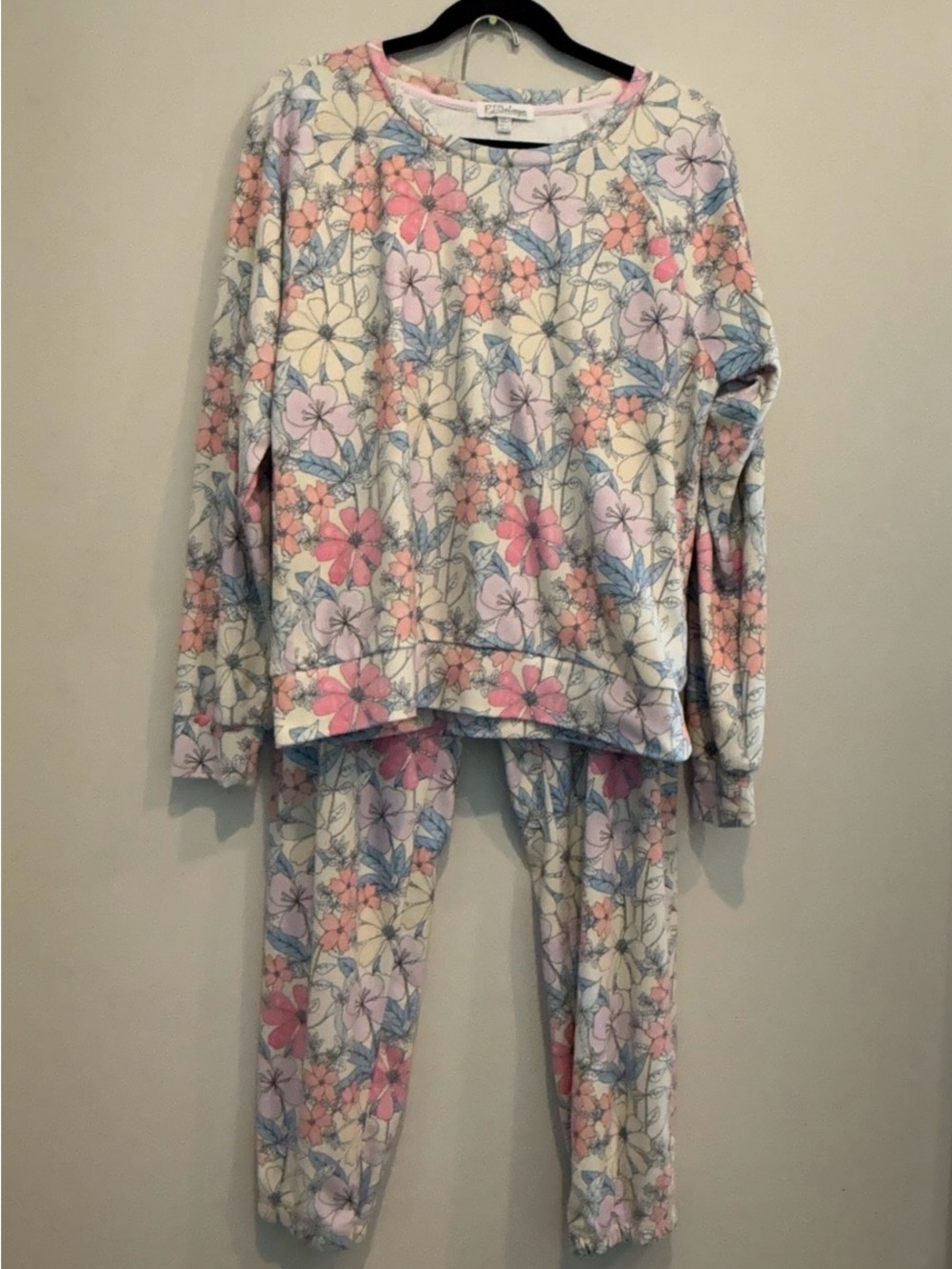 P.J. Salvage Pajama Set Large Floral Loungewear Top Joggers Pastel Polyester